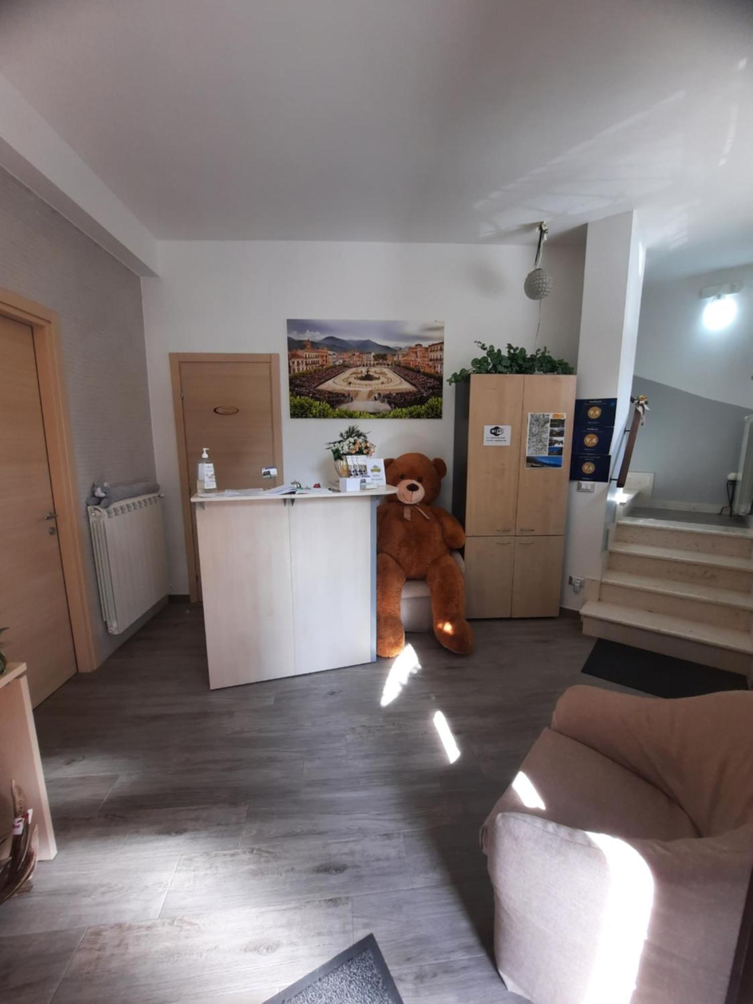 B&B Solimo Сулмона Екстериор снимка