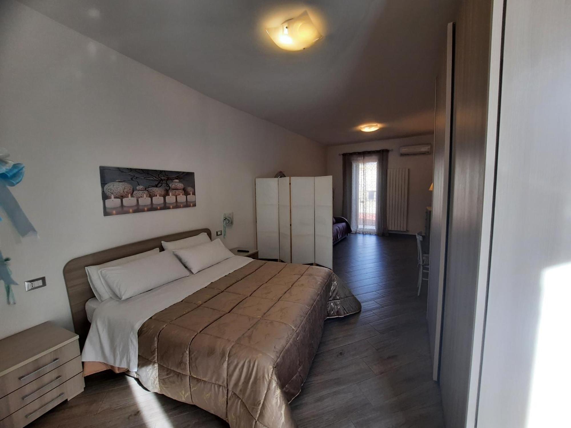 B&B Solimo Сулмона Екстериор снимка