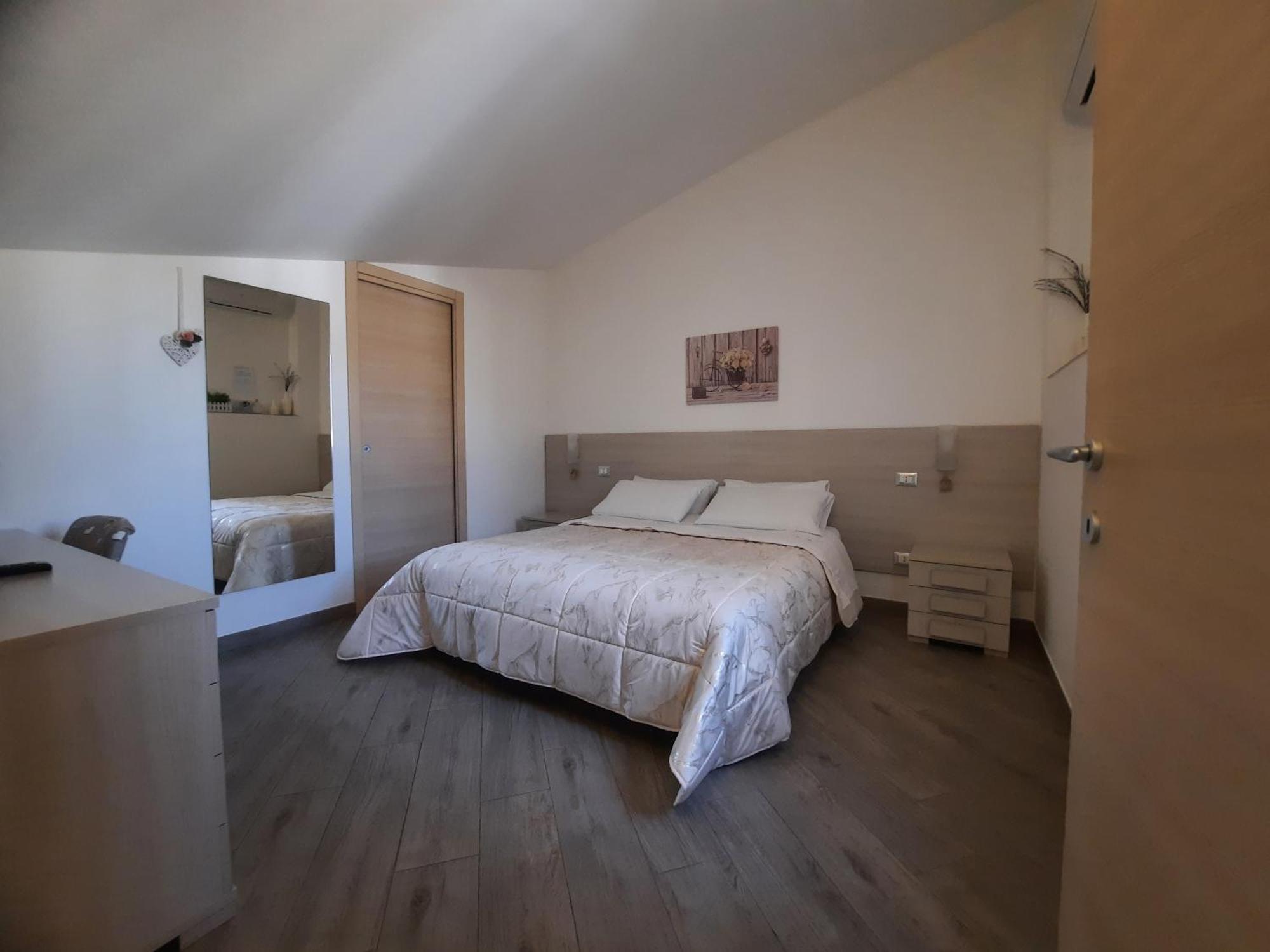 B&B Solimo Сулмона Екстериор снимка