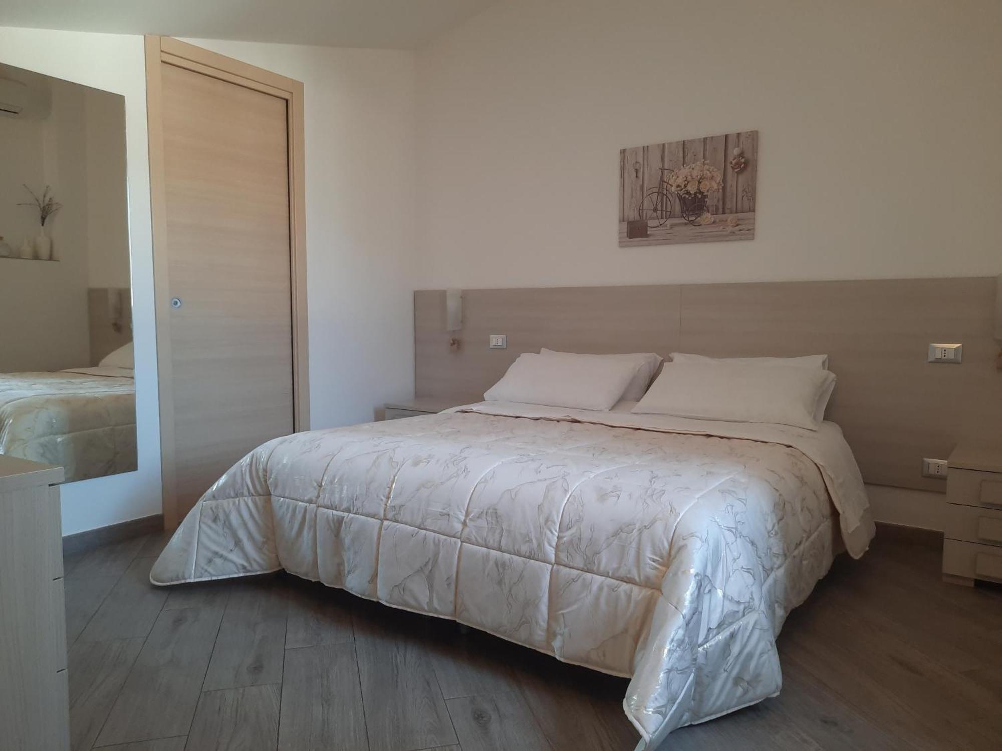 B&B Solimo Сулмона Екстериор снимка