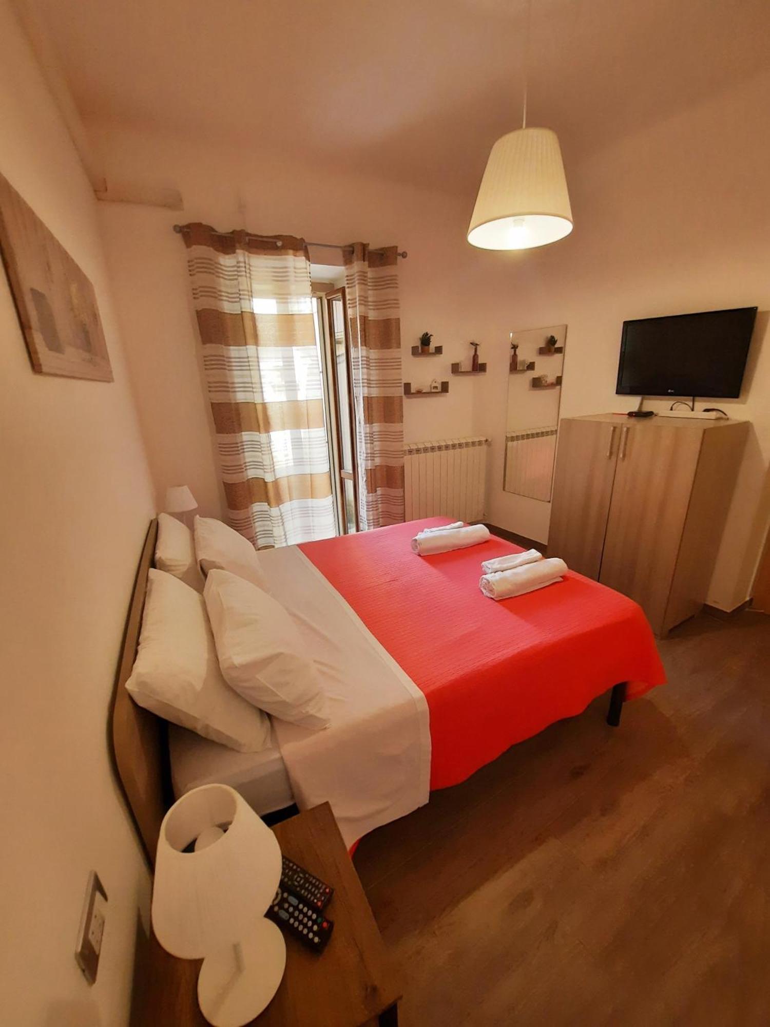 B&B Solimo Сулмона Екстериор снимка