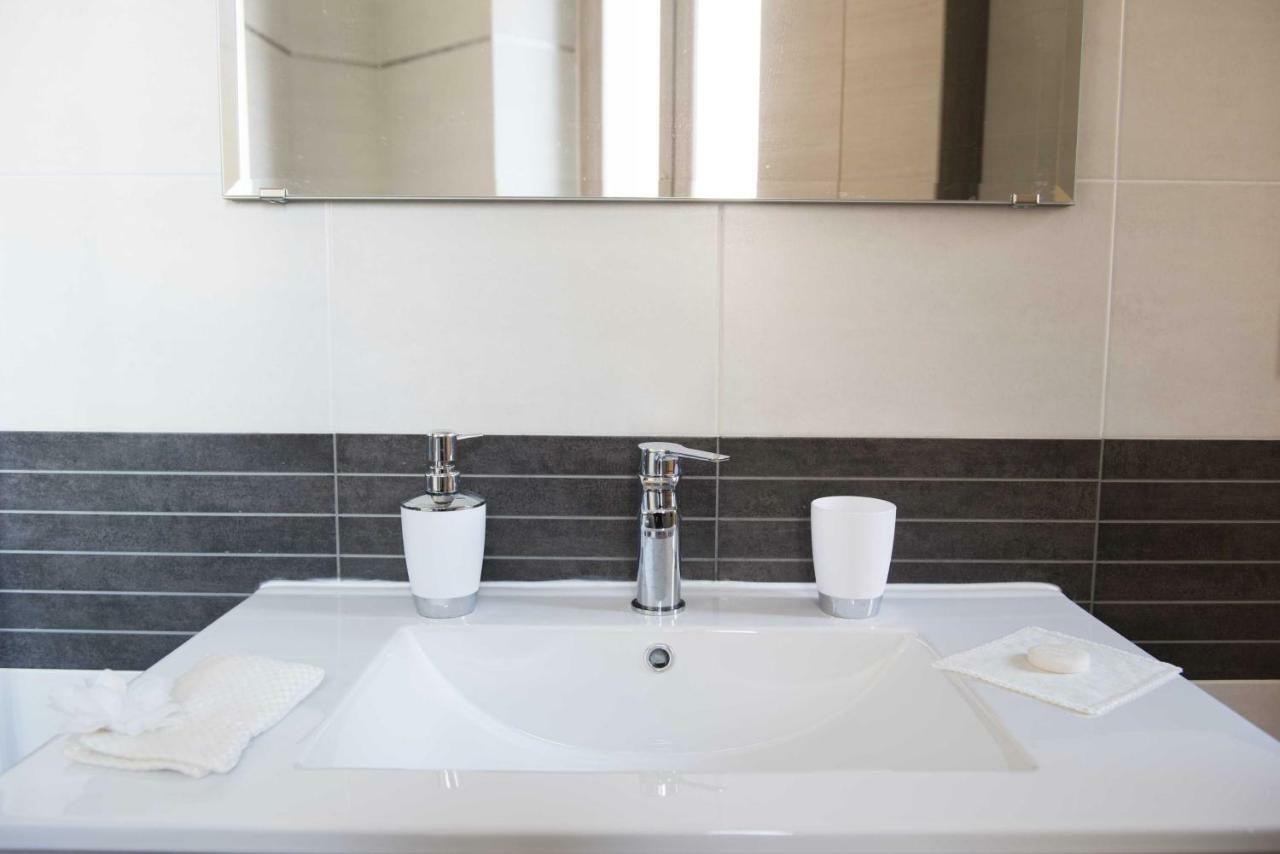 B&B Solimo Сулмона Екстериор снимка